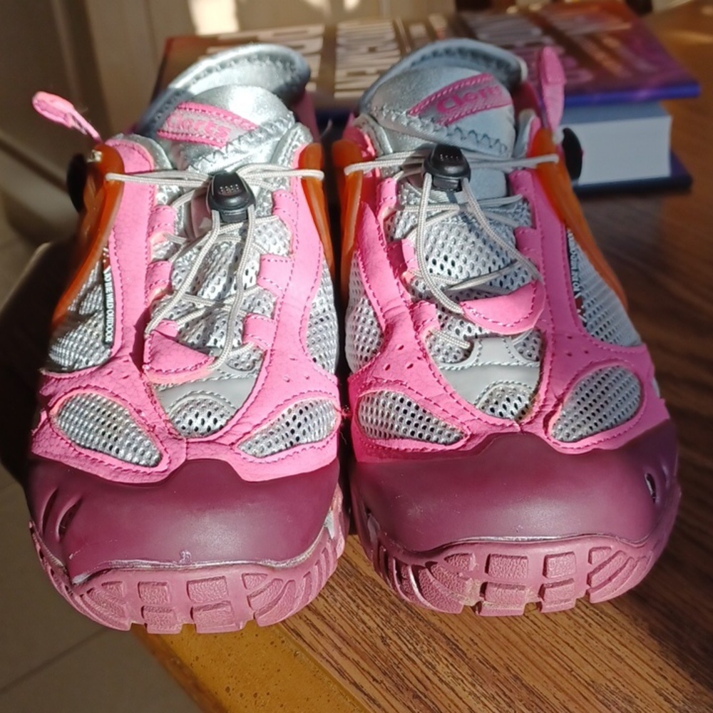 Clorts Sneakers for Swimming, 7.5, pink, gray, Burgundy & orange